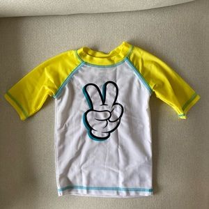 Disney Toddler Boys 3T Rash guard